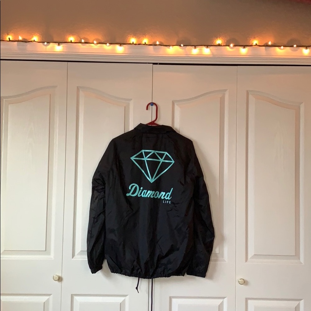 Diamond windbreaker